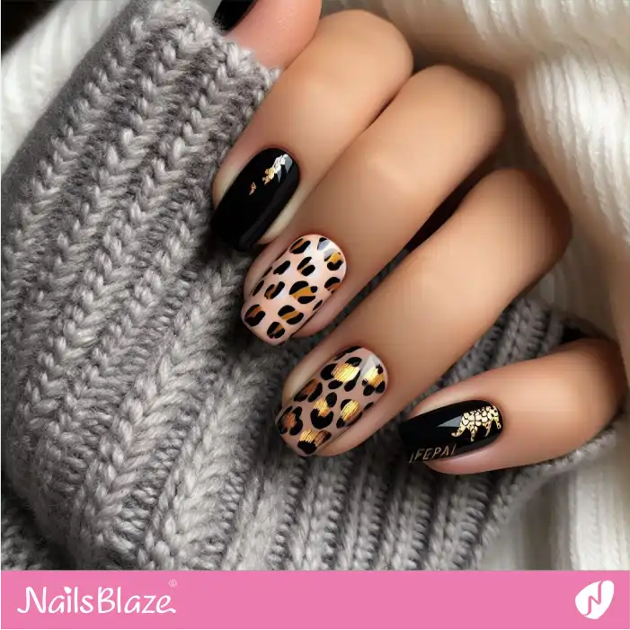 Short Leopard Print Nails with Gold Details | Animal Print Nails - NB2592